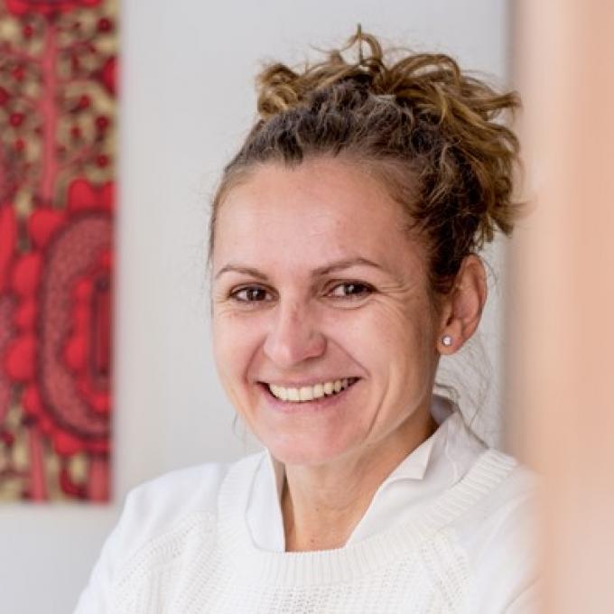 Kamila Hlavsová, M.A. - specialista pro interní a externí komunikaci